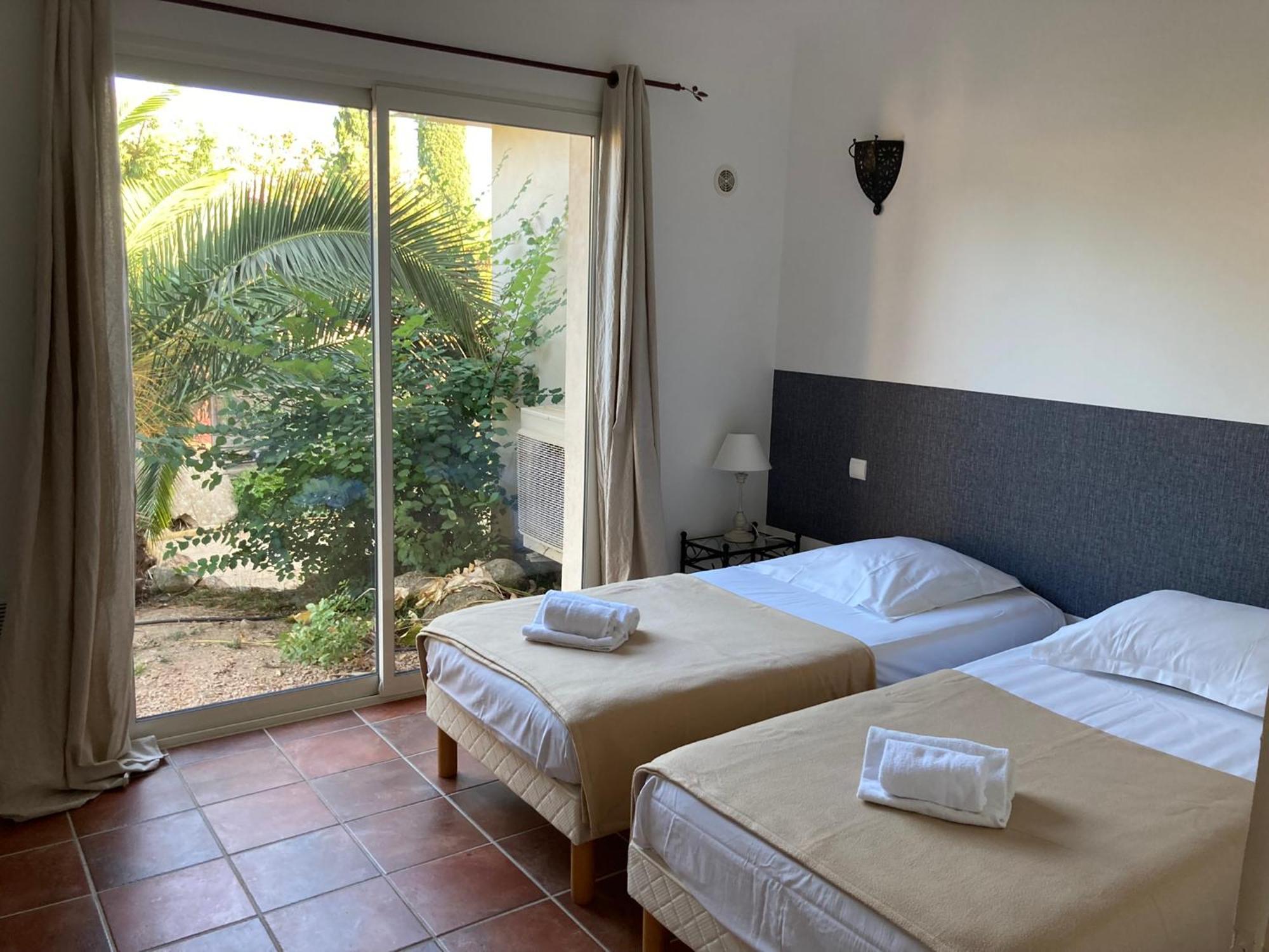 Villas CALA CORSA - 3 et 4 Chambres CALA ROSSA Porto-Vecchio - Villas entièrement Climatisées à 5 minutes à pied de la plage Cala Rossa Exterior foto