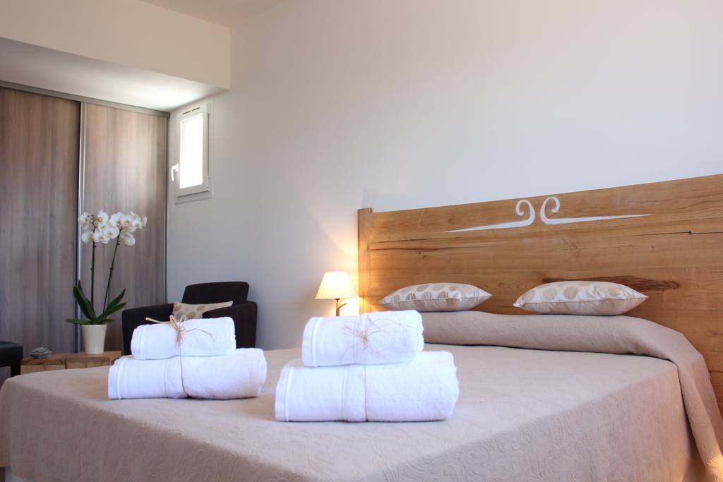 Villas CALA CORSA - 3 et 4 Chambres CALA ROSSA Porto-Vecchio - Villas entièrement Climatisées à 5 minutes à pied de la plage Cala Rossa Exterior foto